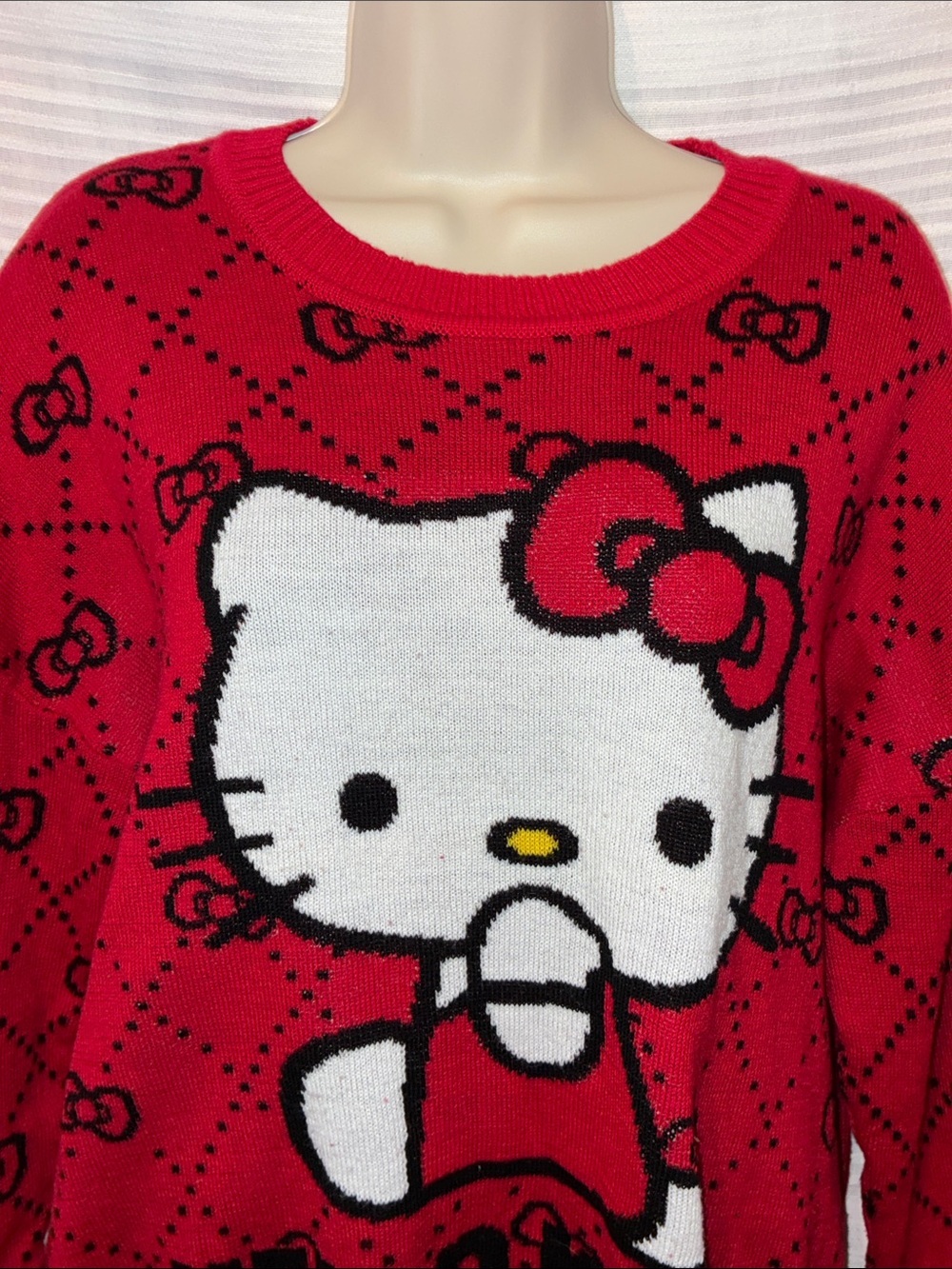Hello Kitty, Women’s L, Red White & Black Sweater